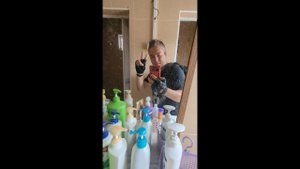 Как живут самые простые Сингапурцы? Заходим в шопхаус в гости поглядеть на быт работяг. Трешконтент