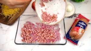 Удивите себя и гостей загадочным вкусом. Действительно вкусный салат на 8 марта