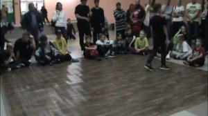 02 LD Владимир и Рептилия Киров, toprock и footwork, 1I4 финала, Open kids battle 2, Хвалынск 22 09