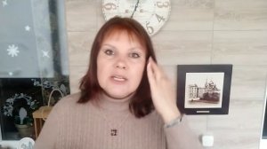 #упражнения_от_брыль #подтянуть_овал_лица Простые упражнения с бутылкой для лица.