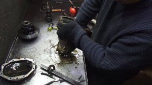 Мерседес 124 ремонт заднего редуктора. Нурсултан.