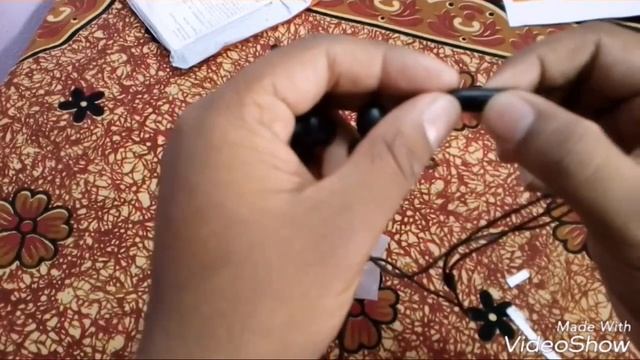 Unboxing of Mi in ear basic earphones смотреть онлайн