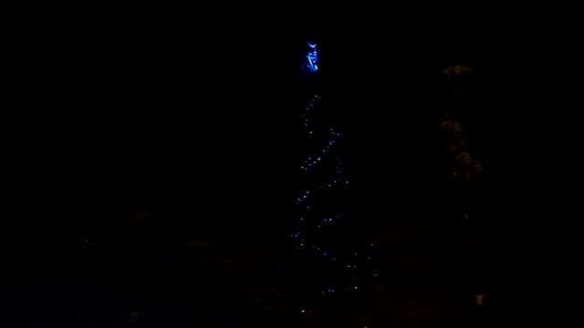 Новый год 2013. Ёлка в нашем дворе. смотреть онлайн