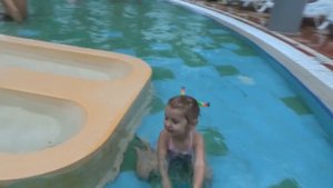 Едем в Аквапарк Терминал плаваем в бассейнах Have fun in Aquapark Terminal