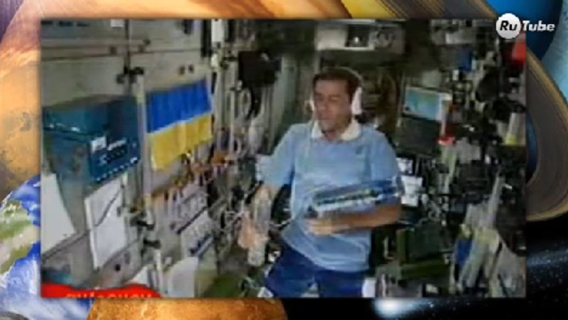 Приколы в невесомости смотреть онлайн