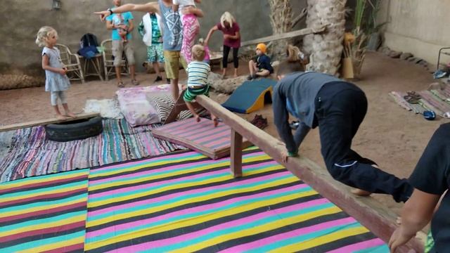 Лена Фокина акробатика детям. Дахаб смотреть онлайн