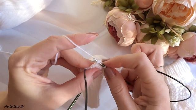 Носочки-пинетки для новорожденного спицами? Подробный мастер- класс!
