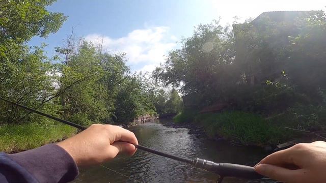 Ультралайт на реке между дачными участками. смотреть онлайн