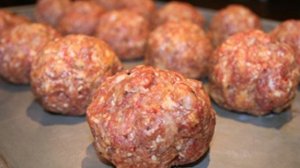 Фрикадельки из говяжьего фарша