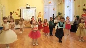 А стекляшек разноцветных набери