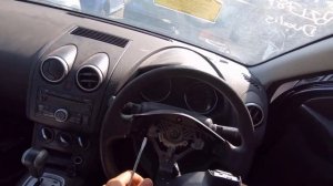 NISSAN dualis How to Remove STEERING WHEEL AIRBAG