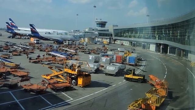 Жизнь аэропорта Шереметьево