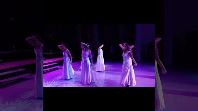 Из концерта ко Дню матери. ДК Апшеронск. Группа "МАМАСИТА" под руководством Иванны Романовой. смотреть онлайн