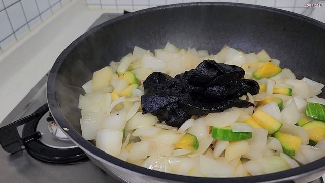 SUB)짜장면 | 짜장면만들기 | 짜장소스 смотреть онлайн