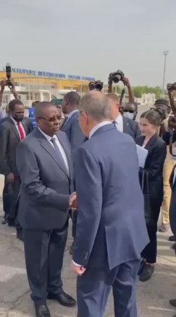 Министр иностранных дел России Сергей Лавров а рамках своего африканского турне прибыл в Чад.