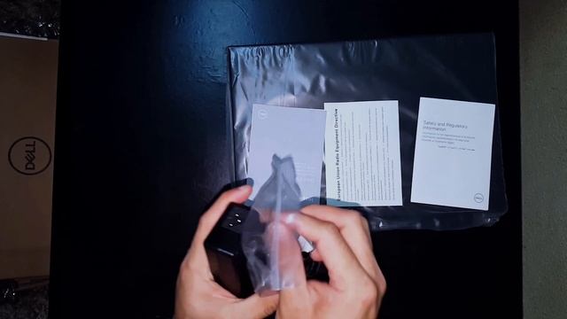 DELL Inspiron 3576 UNBOXING смотреть онлайн