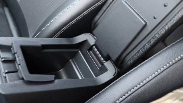 2020 Ford EcoSport SES Sport смотреть онлайн