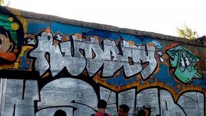 Граффити-стритарт лайфстайл. Graffiti bombing. Street art. #tagging #bombing #streetart