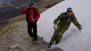 Попытка проехать на Бермамыт со стороны Хасаута в мае! Пошел град...