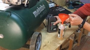 Компрессор Metabo Basic 250-50w  Замена масло