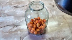 Заготовка на Зиму: Компот из Абрикосов со Стерилизацией.