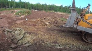 Бульдозер , наработка грунта в карьере