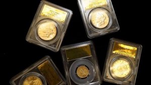 ЗОЛОТЫЕ МОНЕТЫ ДОСТАВАЛИ ВЁДРАМИ !!! КЛАД ЗОЛОТА !