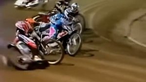 Мотоцикл продолжил гонку без мотогонщика