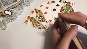 КОРОЛЬ ЧЕРВЕЙ. БРОСИТ ЛИ ОН ВАШУ СОПЕРНИЦУ? ВЕРНЕТСЯ ЛИ ОН К ВАМ? ГАДАНИЕ НА ИГРАЛЬНЫХ КАРТАХ!