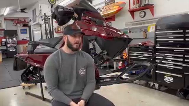 2022 POLARIS MATRYX XCR VS 2022 LYNX RAVE RE 3500 COMPARISON! MY LYNX REVIEW FINALLY! смотреть онлайн