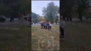 В Ростове-на-Дону русский мужчина заступился за ребенка, на которого напала толпа детей мигрантов.