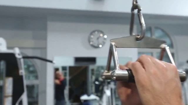 Денис Семенихин. Life is... - Как ПРАВИЛЬНО заниматься в зале 002.Тяга верхнего блока смотреть онлайн