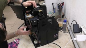 Jura error 8 треснуто крепление редуктора, перебор заварного устройства.