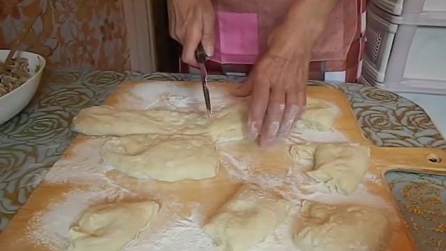 РАССТЕГАИ С РЫБОЙ И РИСОМ В ДУХОВКЕ РЕЦЕПТ ВЫПЕЧКИ смотреть онлайн