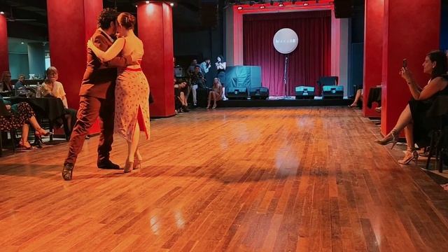 Nada Di Sarli Podesta Alejandro Beron & Kelly Lettieri dance Tango in Milonga Brava смотреть онлайн