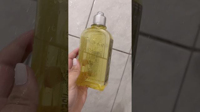 BANHO REFRESCANTE COM SABONETE LÍQUIDO VERBENA L’OCCITANE