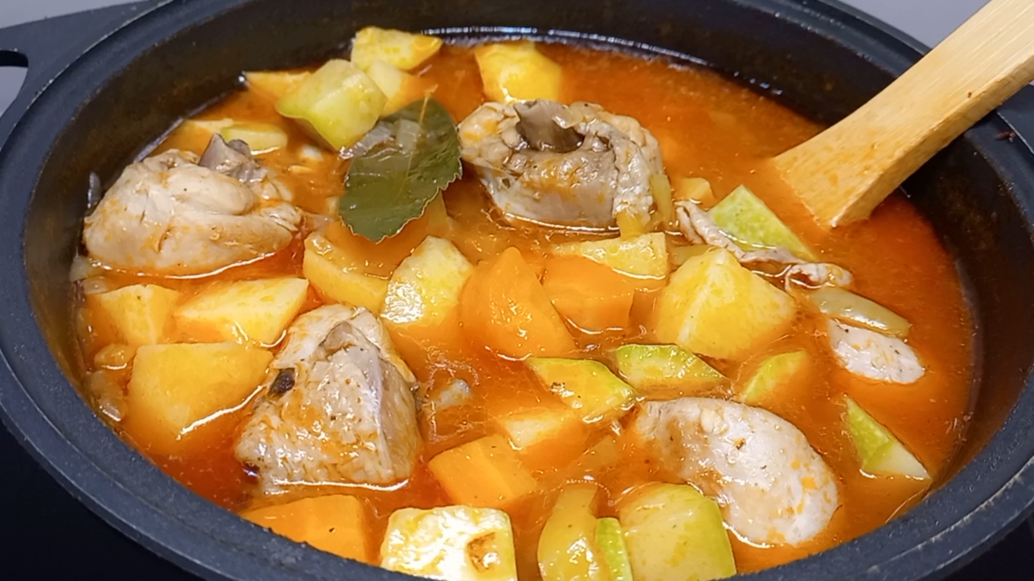 ВКУСНО ЖАРКОЕ ПО ДОМАШНЕМУ из курицы с овощами Вкусный ужин для всей семьи!