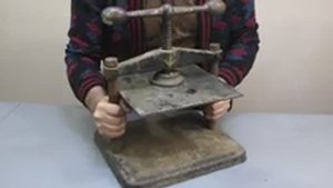 Реставрация 130-летнего книжного пресса