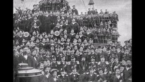 Русская народная песня "Раскинулось море широко". Поют Алевтина Токарева и Андрей Гольский.