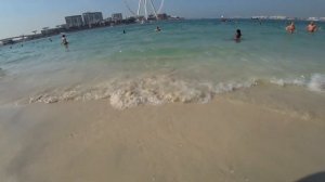 Пляж Дубай Марина зимой. Dubai Marina beach
