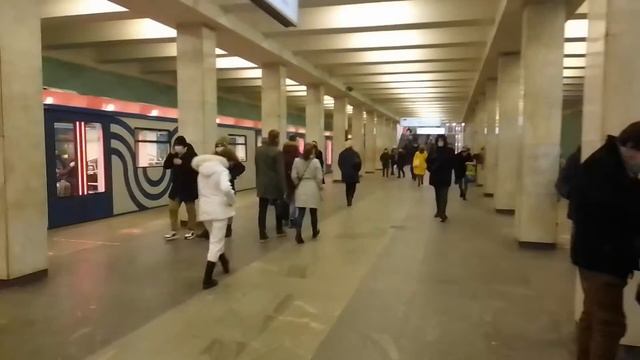 Станция метро "ЮГО-ЗАПАДНАЯ"