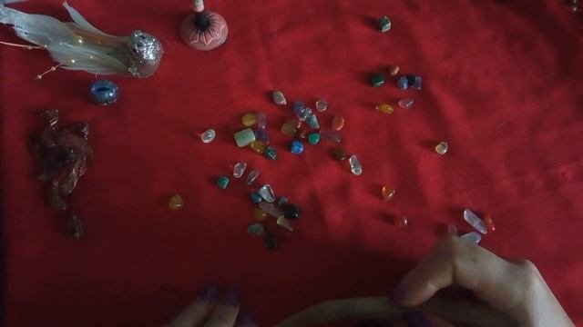 Прорицание на камнях ? Что расскажут и покажут??