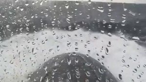 вид из подводной лодки во время шторма