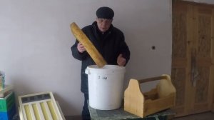 Сбор прополиса Сбор прополиса сеткой Как получить прополис Прополис