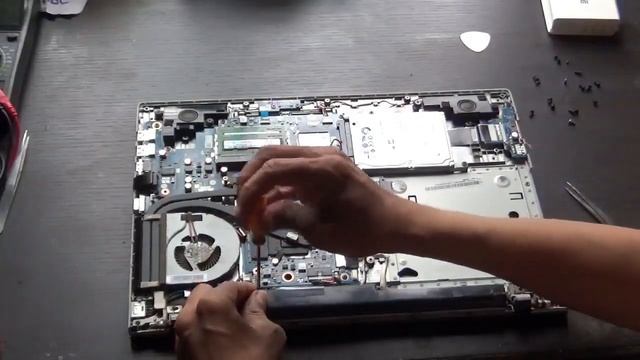 Lenovo ideapad Z510 Battery replace смотреть онлайн