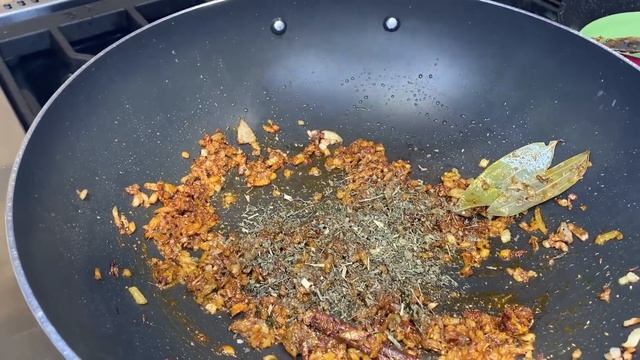 Dhaba Style Palak Paneer | Show Me The Curry смотреть онлайн