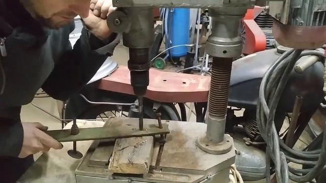 Ремонт сверлильного станка. Укрпочта небрежно перевозит груз смотреть онлайн