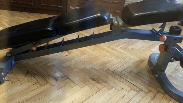 Силовая подготовка. Стойки и универсальная скамья