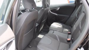 Volvo V40 T3 MOMENTUM