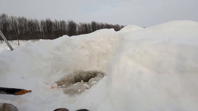 Зимняя рыбалка с комфортом !? | Двое суток в палатке с печкой на реке...